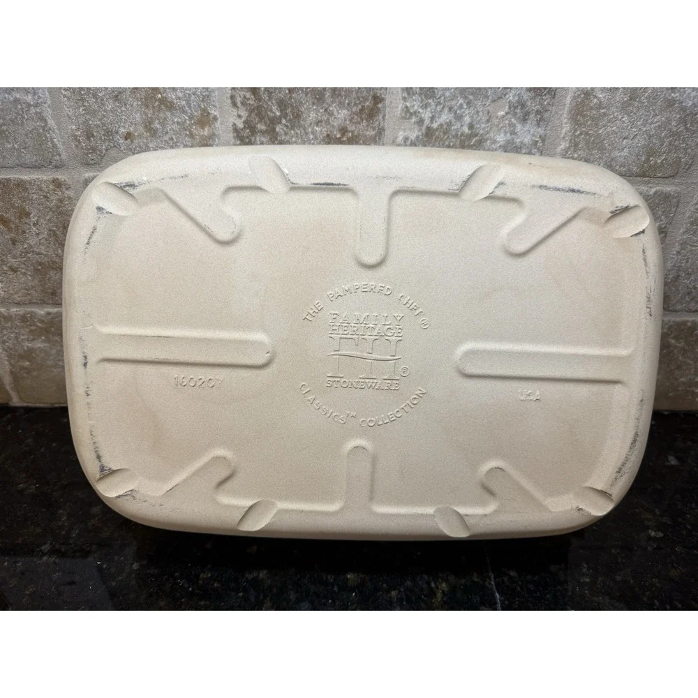 Pampered‎ Chef 9x13 Baker Stone Pan Rectangle Casserole Lasagna Pan